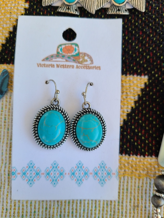 Jewelry - Turquoise Oval Drop Earrings